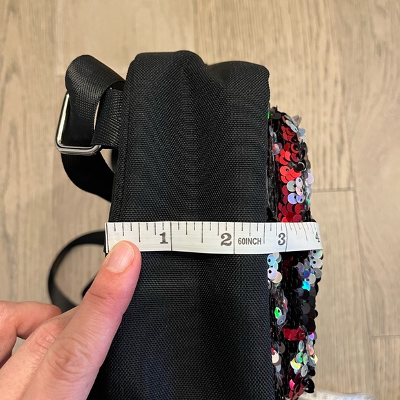 Disney sequin mini backpack - Picture 6 of 8